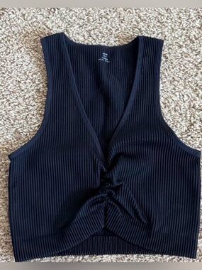 Aerie Ribbed Black Twist-Front Crop Top
